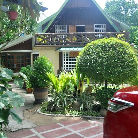 אל נידו Peak House Garden Pension מראה חיצוני תמונה