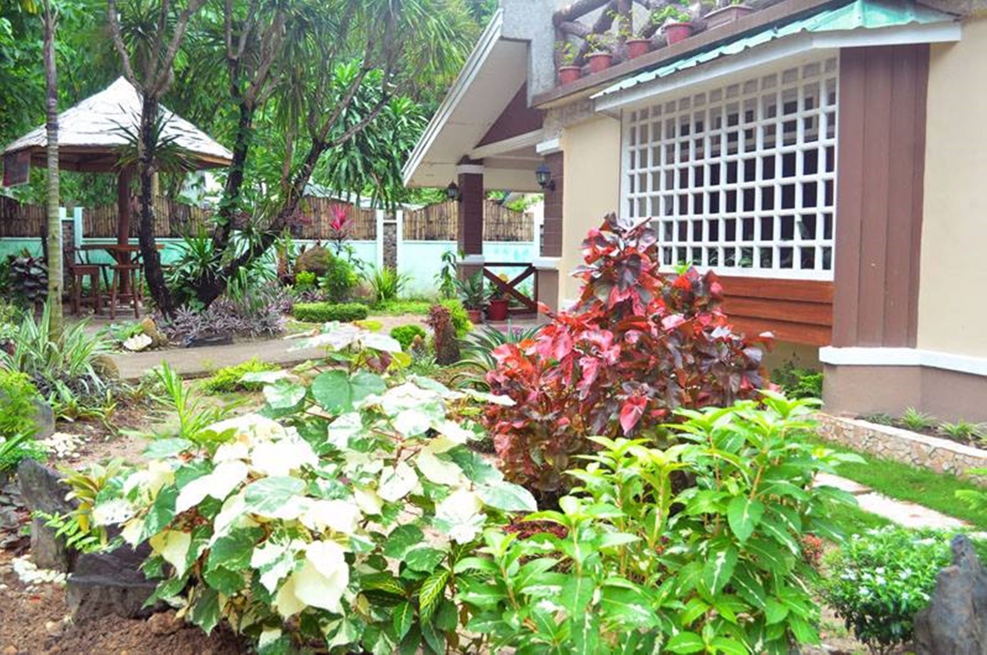 אל נידו Peak House Garden Pension מראה חיצוני תמונה